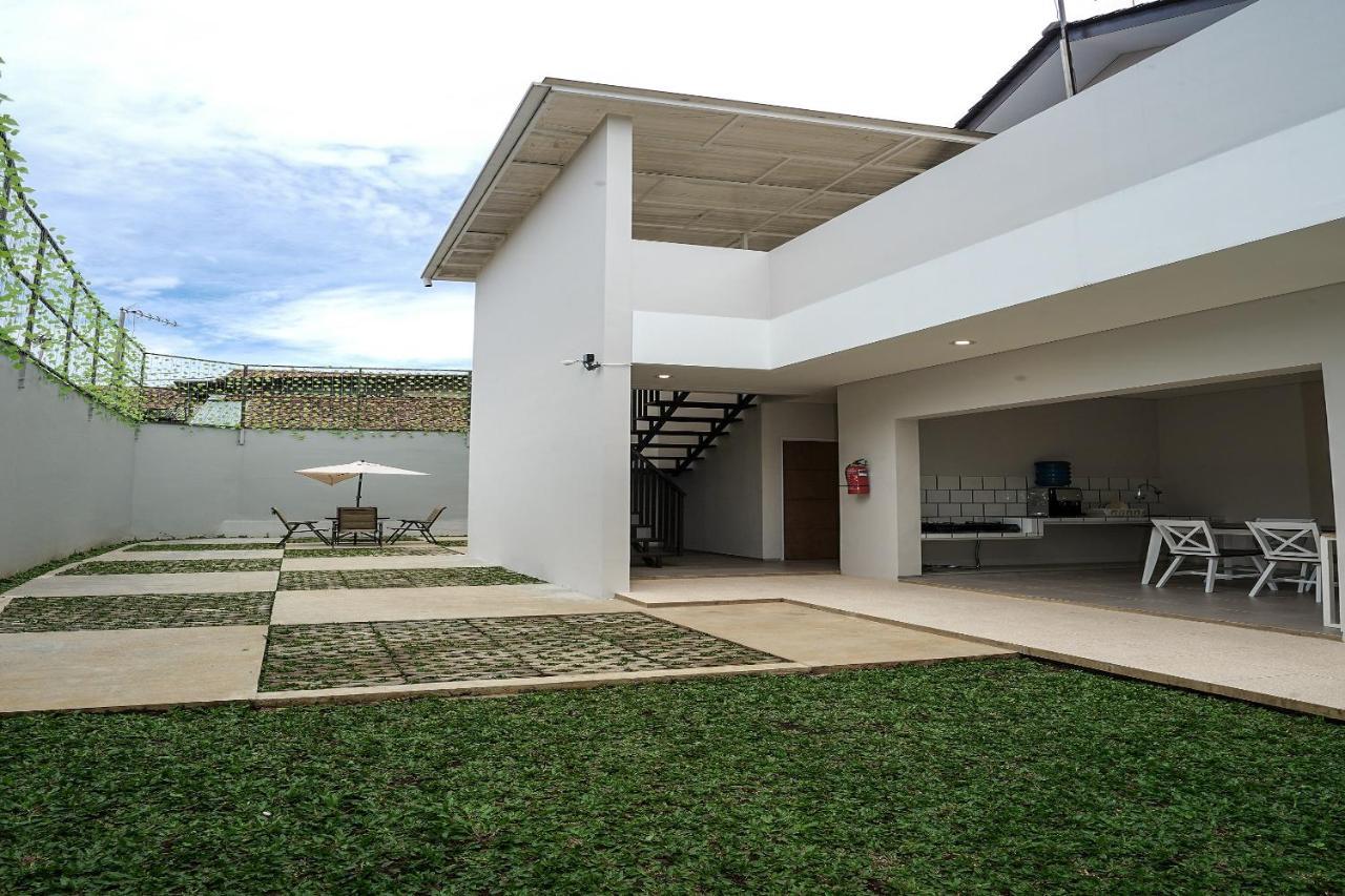 Oyo 367 Ridha Residence Bandung Exterior foto