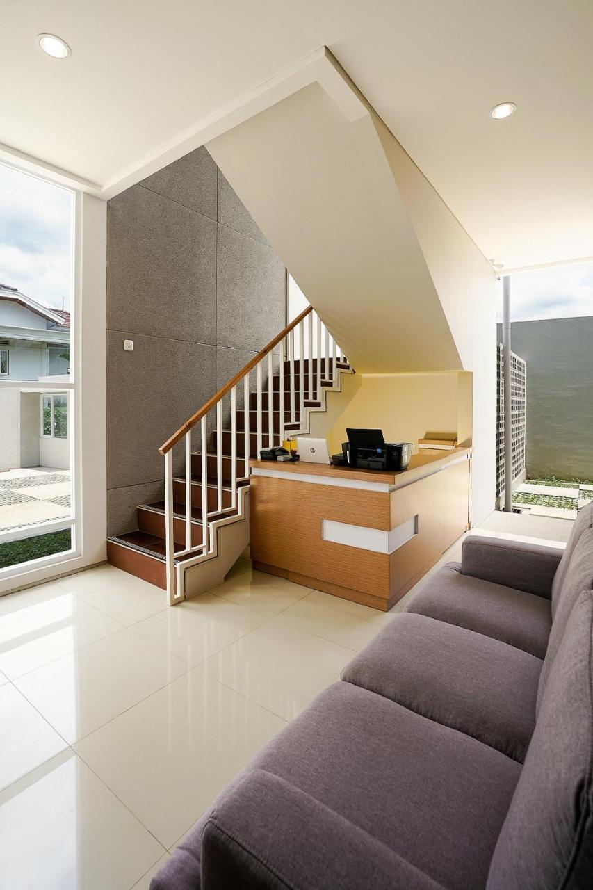 Oyo 367 Ridha Residence Bandung Exterior foto